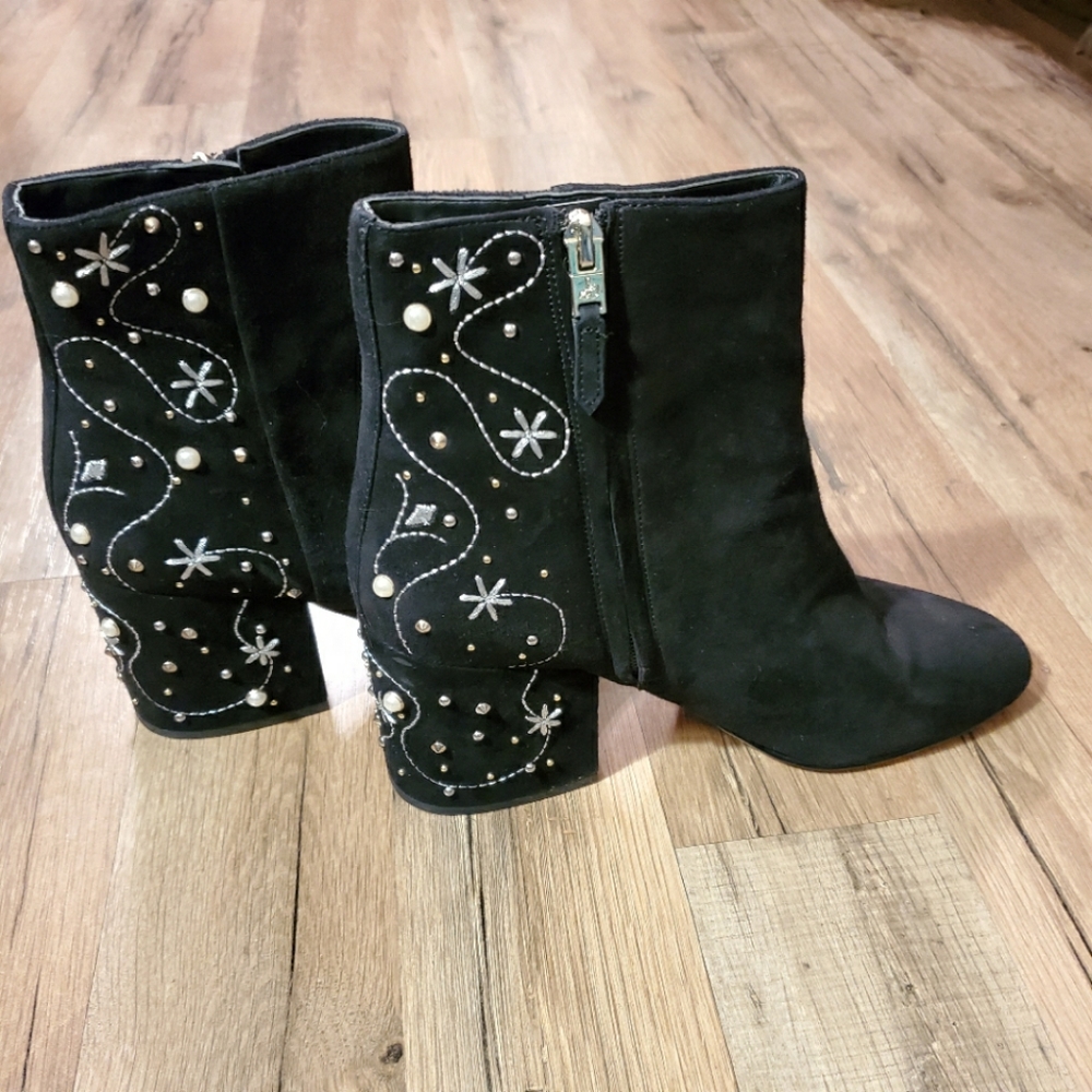 Sam Edelman pearl embellished  boots size 9M